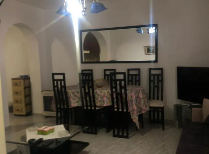 Flora's Place Saranda